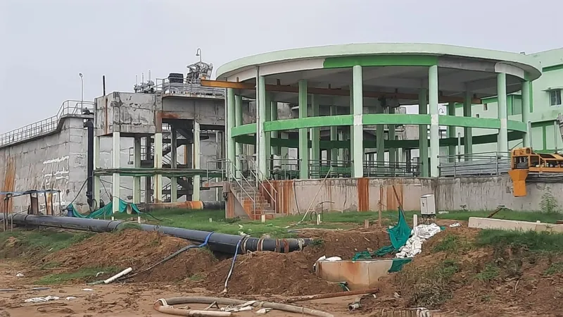 उन्नाव : अधर में लटका डकारी और मुन्नू बगिया एसटीपी का कार्य, गंगा में सीधे गिर रहे नाले