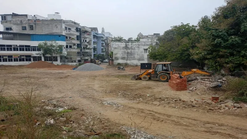 लखनऊ : मुख्तार अंसारी की जमीन पर आवास बनाने की तैयारी, मौके पर पहुंची एलडीए की टीम 