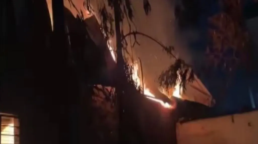 महाराष्ट्र में दस्ताने बनाने वाली फैक्ट्री में लगी भीषण आग, छह लोगों की मौत