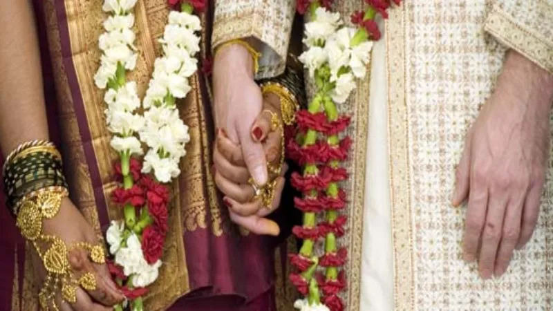हरदोई : जाति बदल कर की शादी, कांस्टेबल, स्टाफ नर्स और एक शिक्षिका समेत 7 लोगों पर केस दर्ज