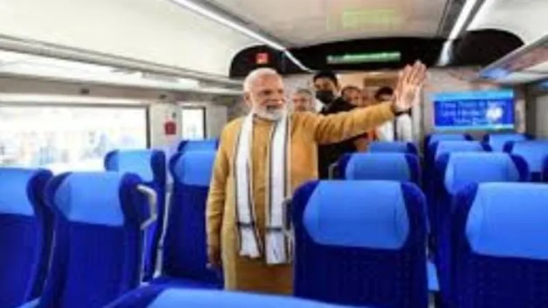 काशी को दूसरी वंदे भारत ट्रेन की सौगात देंगे PM मोदी, कल पहुंचेंगे वाराणसी 