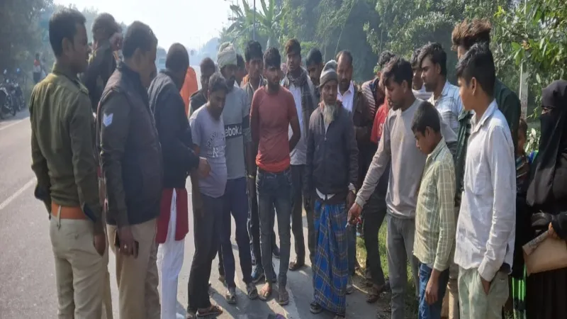 बहराइच : बाइक सवार दंपती को ट्रैक्टर ने मारी टक्कर, महिला की मौत - पति घायल