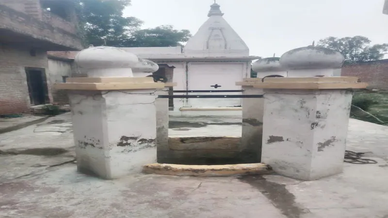प्रतापगढ़: पुजारी को स्वप्न में दिखे भगवान, मंदिर बचाने के लिए पहुंचा कोर्ट 