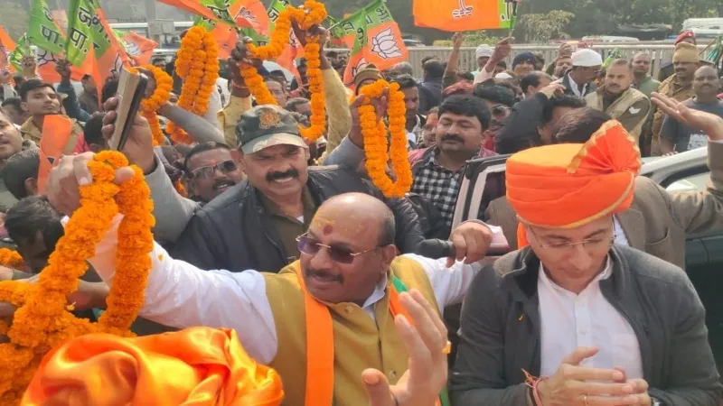 प्रयागराज पहुंचे कैबिनेट मंत्री जितिन प्रसाद, कार्यकर्ताओं ने किया स्वागत  