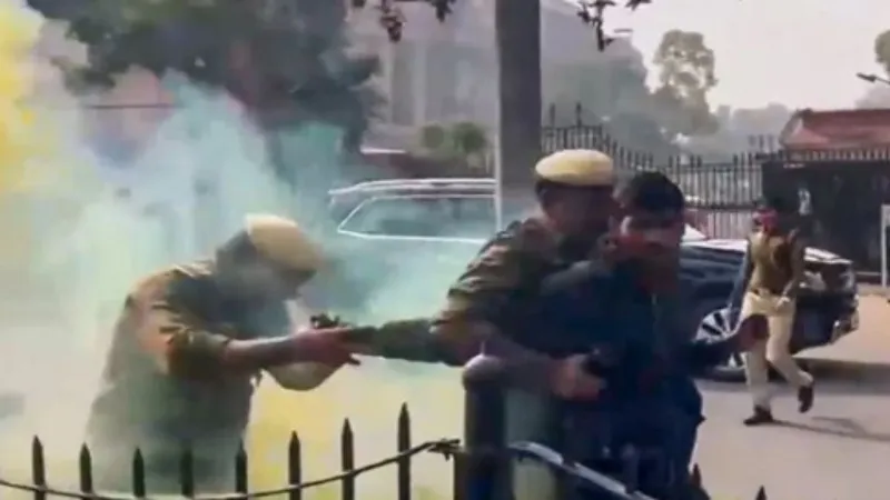 संसद सुरक्षा चूक : आरोपी सागर को लेकर बड़ा खुलासा, डायरी में लिखा - समय नजदीक आ गया है