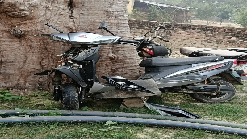रायबरेली सड़क हादसा : रांग साइड से आये टैंकर ने स्कूटी को मारी टक्कर, बुआ-भतीजे की मौत