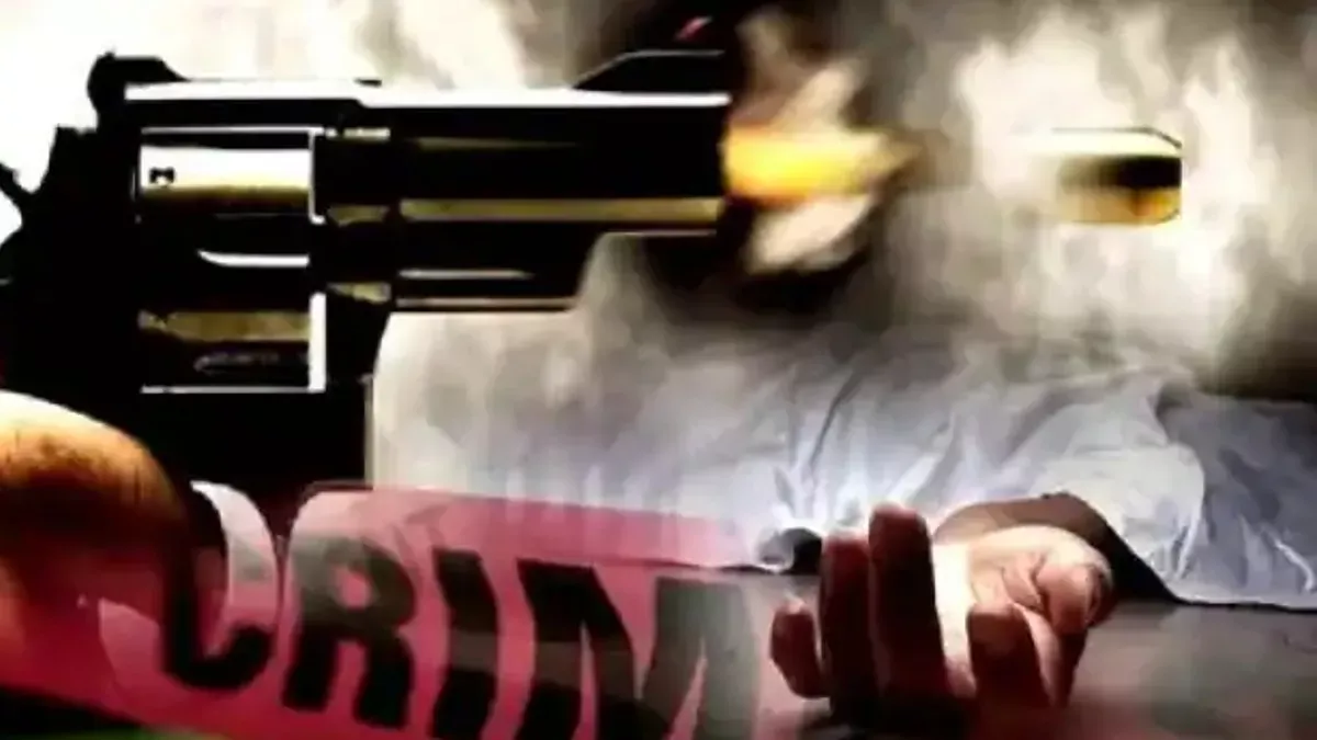 मेरठ: दिनदहाड़े महिला की गोली मारकर हत्या, बाइक सवार आरोपी फरार