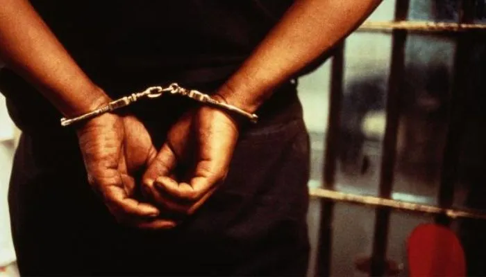 Kanpur Crime: कंप्यूटर ऑपरेटर से रेप के आरोप में केस्को जेई गिरफ्तार... शादी का दिया था झांसा, गर्भपात भी कराया