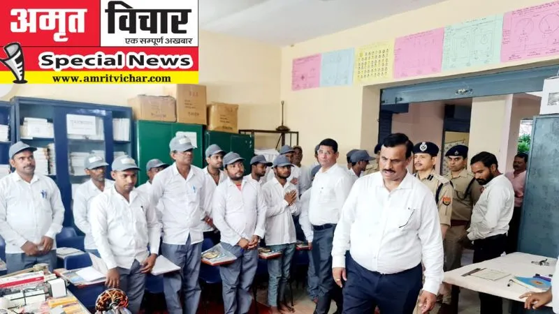 Special News: फर्रुखाबाद में संगीन अपराध को उठे हाथ… LED बल्ब बना जेल से फैला रहे उजाला, बंदियों को दिया जा रहा प्रशिक्षण
