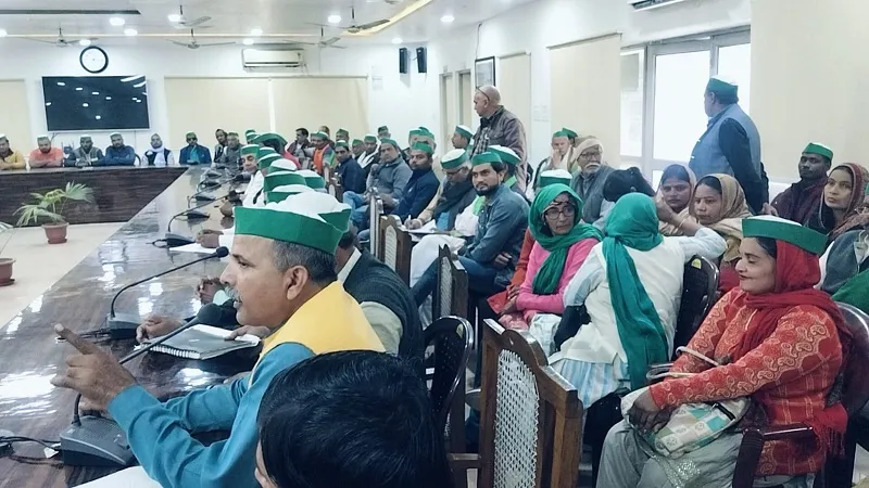 अमरोहा: किसानों की समस्याओं को लेकर भाकियू शंकर ने सौंपा ज्ञापन