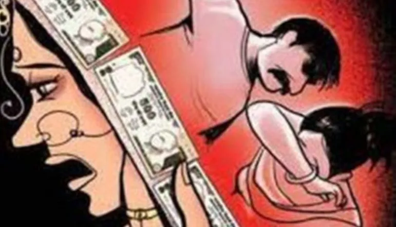 बरेली: दहेज में पांच लाख न मिलने पर पत्नी को जान से मारने की कोशिश की