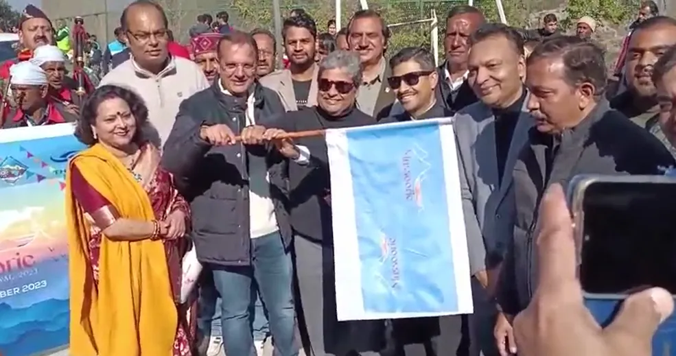  मसूरी विंटर लाइन कार्निवाल का निर्माता-निर्देशक विशाल भारद्वाज ने किया शुभारम्भ