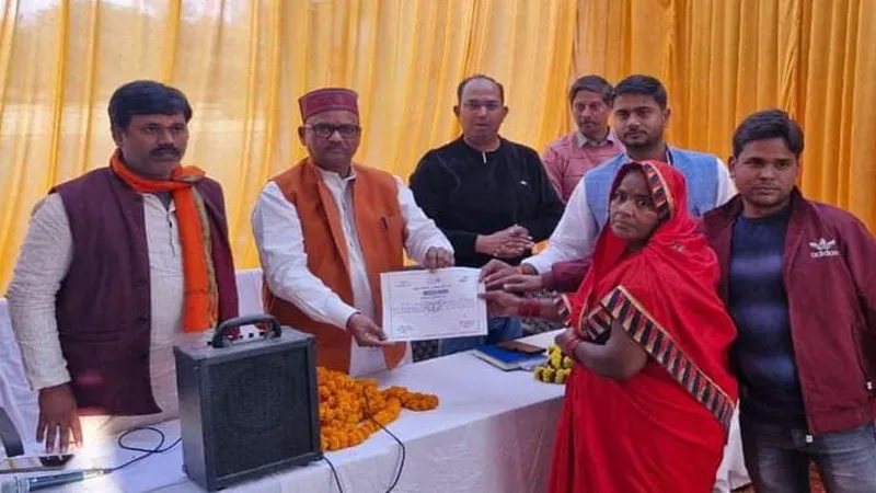 प्रतापगढ़: सदर विधायक ने किसान सम्माननिधि के लाभार्थियों को बांटे प्रमाण पत्र, कही यह बड़ी बात 