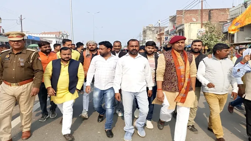 बहराइच: करणी सेना के अध्यक्ष की हत्या के विरोध में  क्षत्रिय समाज ने किया प्रदर्शन, नायब तहसीलदार को सौंपा ज्ञापन