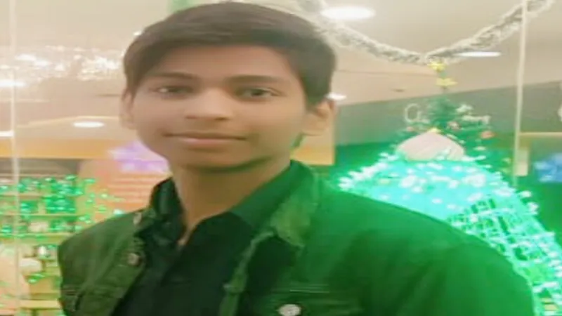 कानरपुर: सड़क हादसे में छात्र की मौत,  CCTV में कैद हुई घटना, परिजनों ने दोस्त पर लगाया यह आरोप