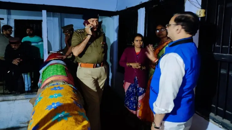 Varanasi Mass Suicide: धर्मशाला के संचालक करेंगे आत्महत्या करने वाले चार लोगों की अंत्येष्टि 