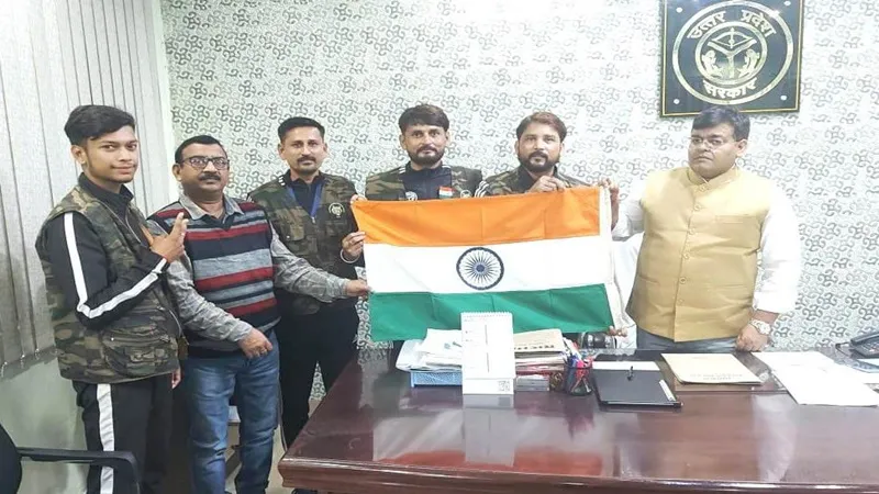 प्रतापगढ़: 4.39 लाख किमी चलकर बेल्हा पहुंचे चार पदयात्री, आमजन को कर रहें जागरूक