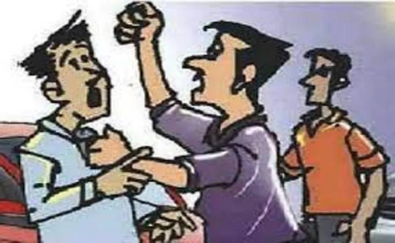 हल्द्वानी: स्कूटी सही से चलाने को टोका तो सादी वर्दी में पत्नी साथ जा रहे पुलिस कांस्टेबल पर युवकों ने छोड़ा हाथ और कुत्ता...