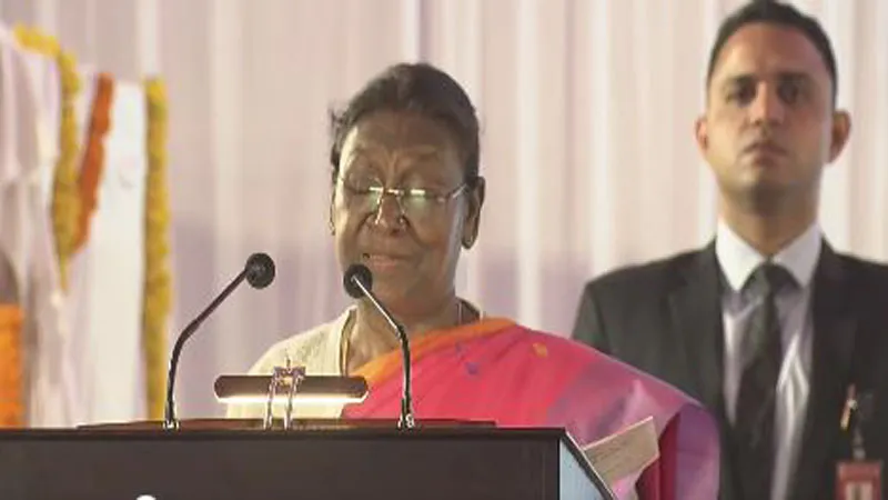 लखनऊ: राष्ट्रपति द्रोपदी मुर्मू ने की डॉक्टरों से अपील, कहा- हार्ट केयर को लेकर जन-जन को करें जागरुक 