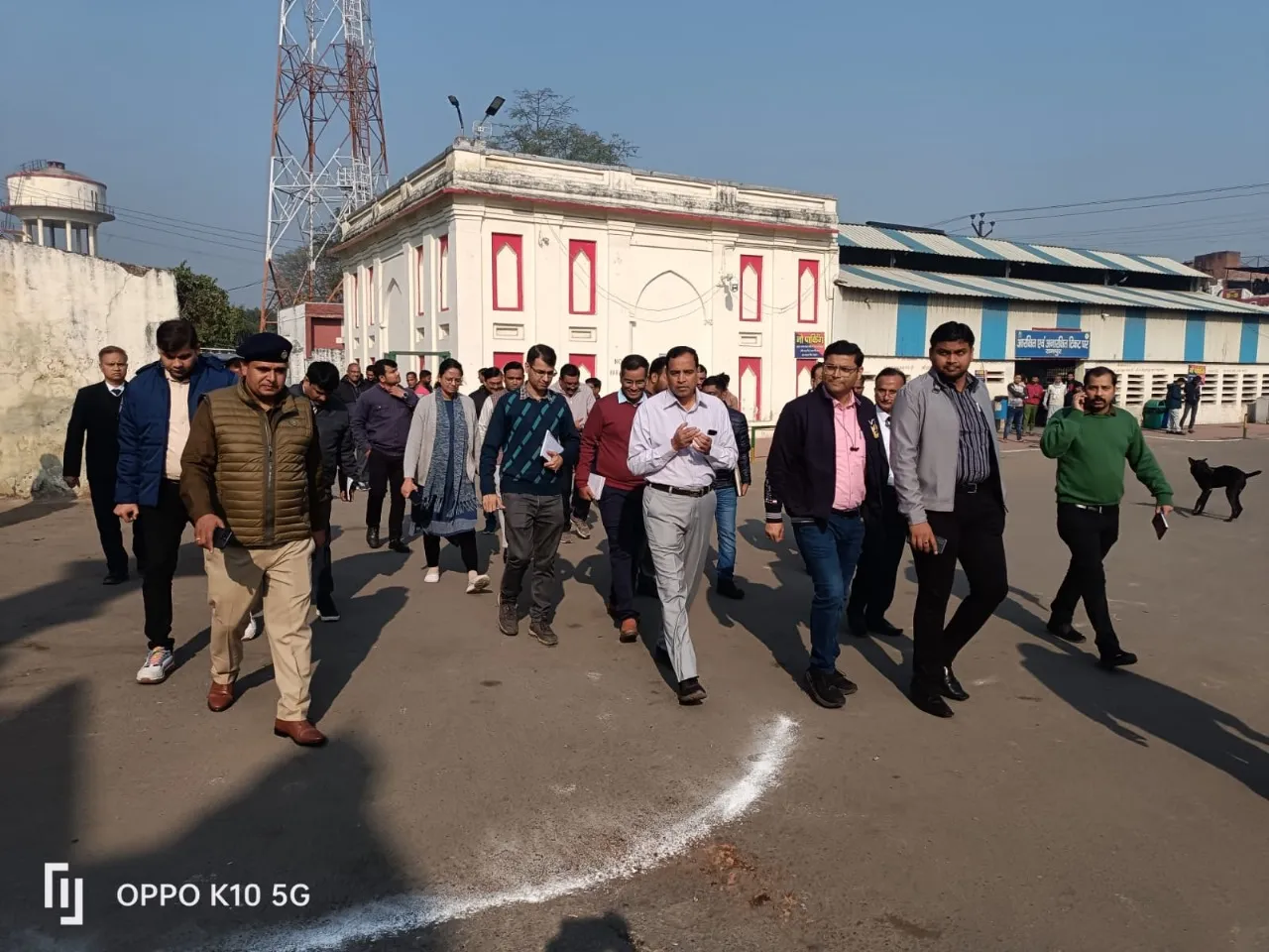 रामपुर पहुंचे डीआरएम, रेलवे स्टेशन का किया निरीक्षण