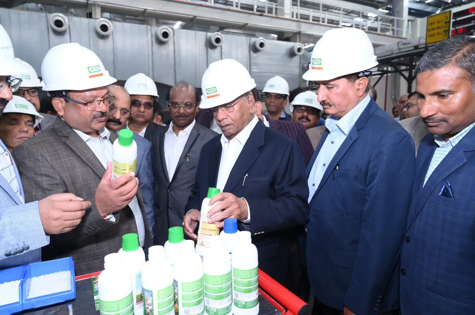 ebb9e984-9fbc-46f6-9790-9cd9774a710f