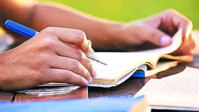 Fatehpur News: फर्राटेदार अंग्रेजी बोल सकेंगे दोआबा के श्रमिकों के पाल्य, सीबीएसई बोर्ड के पाठयक्रम के साथ ले सकेंगे बच्चे शिक्षा