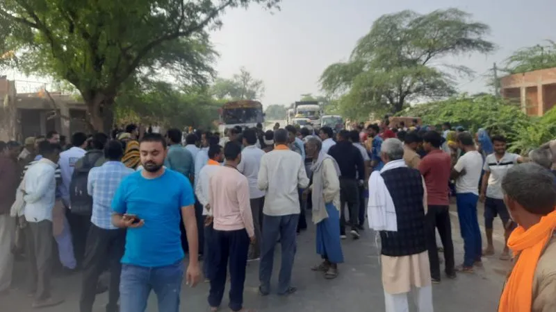 Hamirpur News: दूल्हे की निकासी के दौरान बेकाबू ट्रक ने बालिका को कुचला... मौत, शादी की खुशियां मातम में बदली