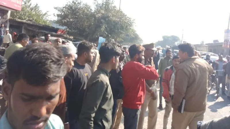  मुरादाबाद : गैस सिलेंडर भरे ट्रक ने महिला को रौंदा, मौत