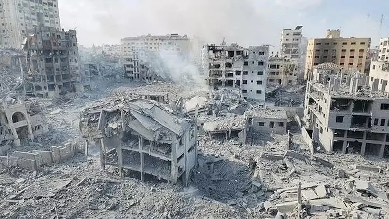 गाजा में बम गिरा रही है इजरायली सेना, 400 आतंकी ठिकाने पर किया हमला