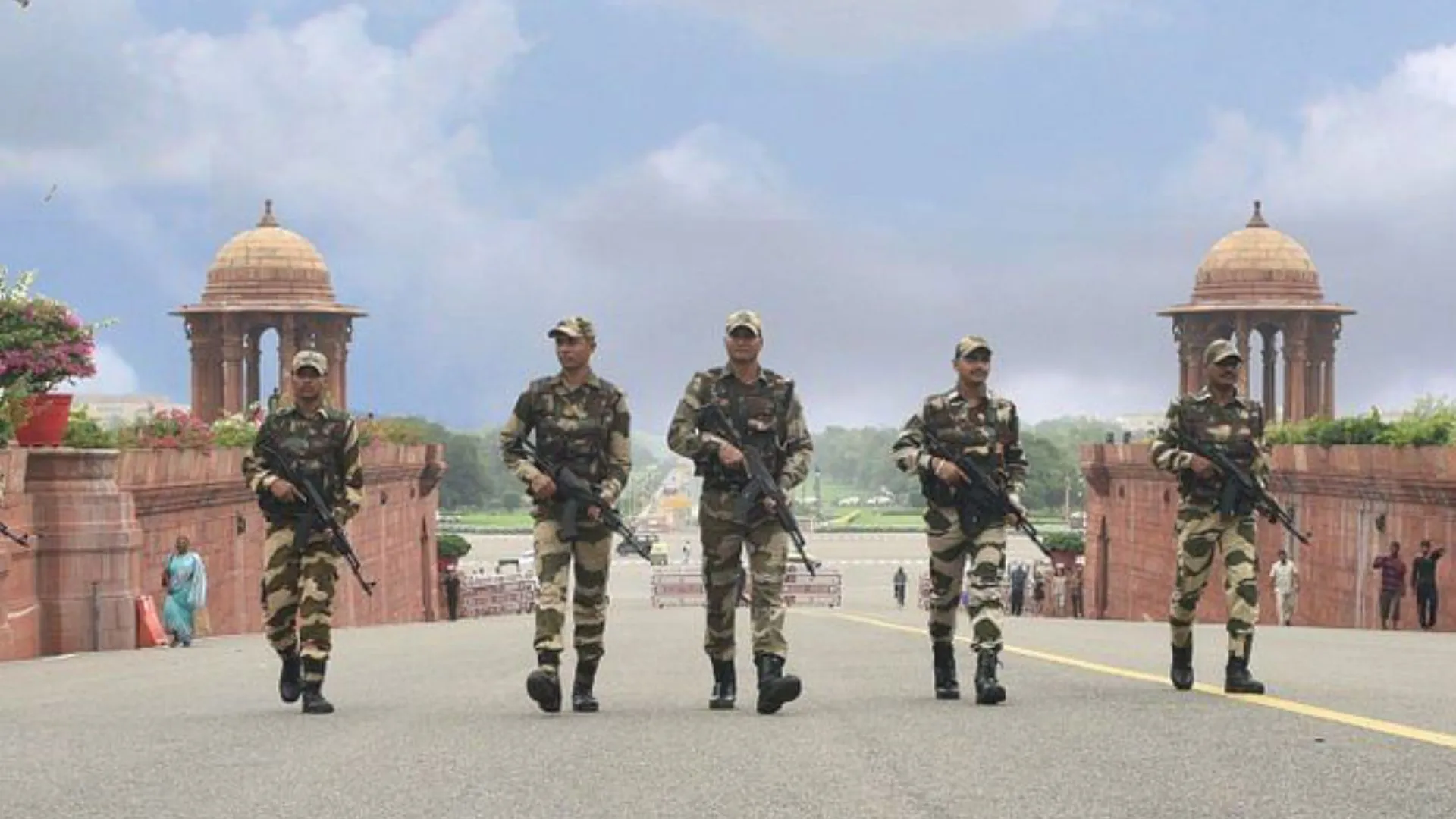 संसद परिसर की सुरक्षा के लिए CISF को तैनात करेगी सरकार, गृह मंत्रालय ने दिए सर्वे के निर्देश