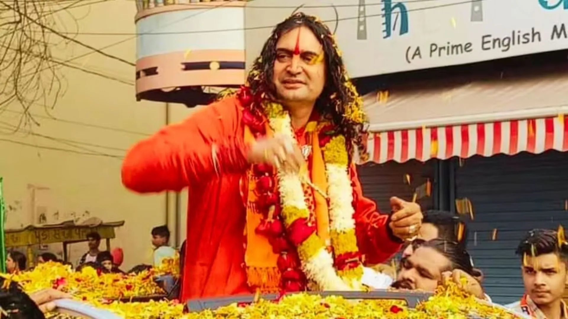 VIDEO: कौन हैं नए नवेले विधायक महंत बालमुकुंद? जो जीतने के बाद हो गए पूरे देश में Viral