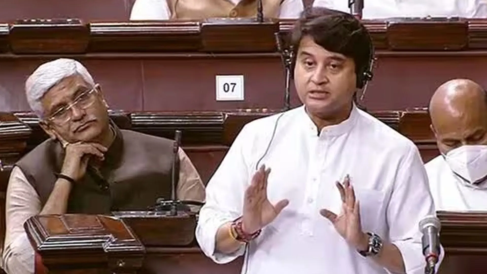 'मेरठ से एटीआर 72 के उड़ान के लिए 115 एकड़ भूमि की जरुरत', ज्योतिरादित्य सिंधिया ने  राज्यसभा में कहा