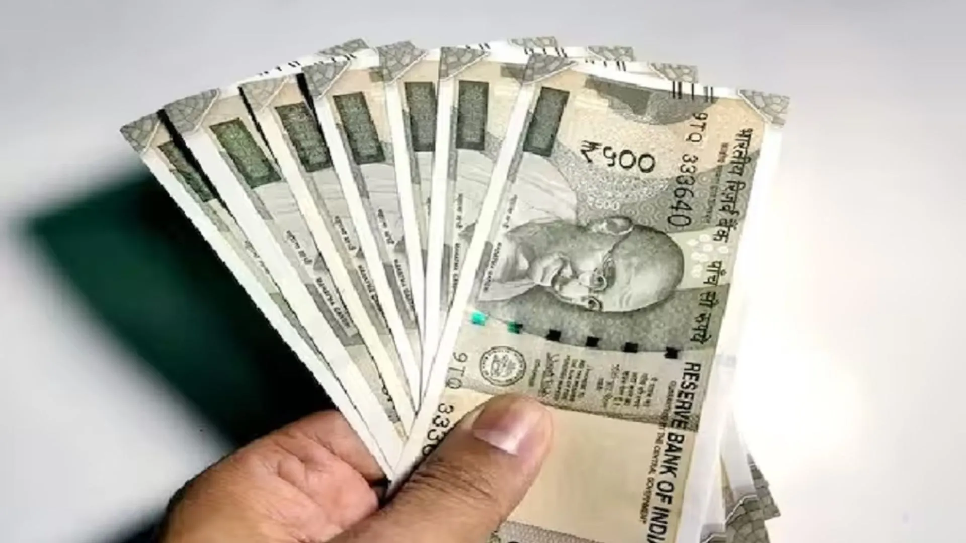 हश्र-ए-बंदूक: हजारों पड़ी हैं... पांच सौ रुपये में कोई भी ले जाओ