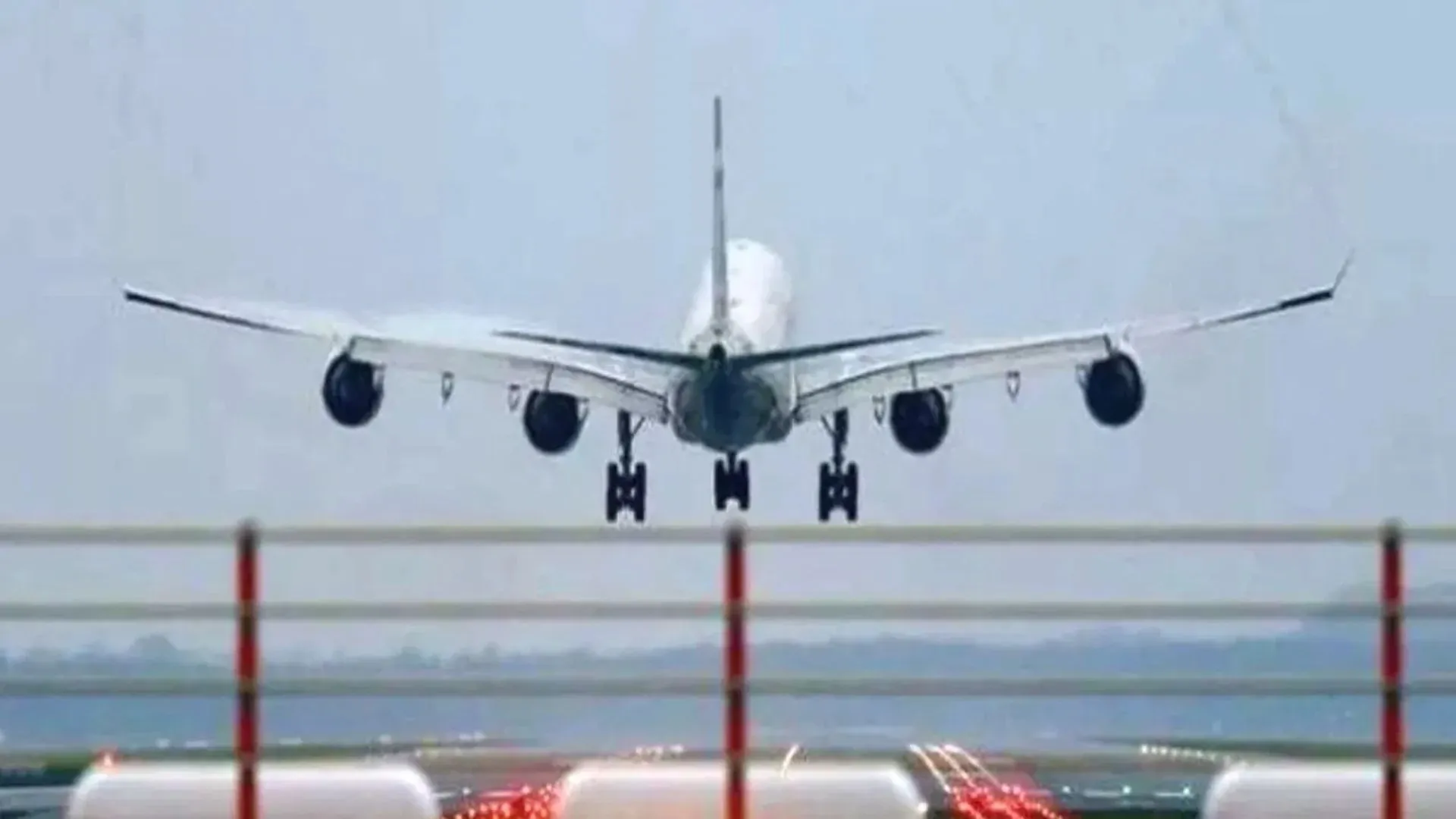 मानव तस्करी के संदेह में फ्रांस में चार दिन रोक कर रखा गया विमान पहुंचा मुंबई 