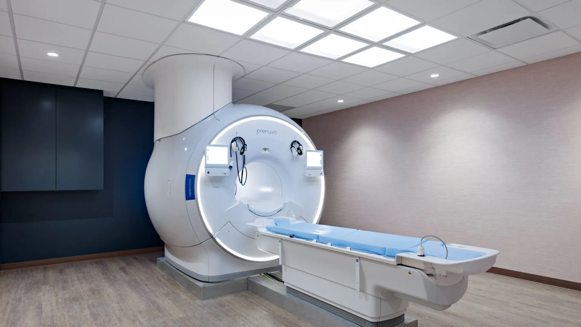 मैग्नेट, मेटिंग और धात्विक वस्तुएं - MRI स्कैनर से सावधान करने वाली कहानियां 