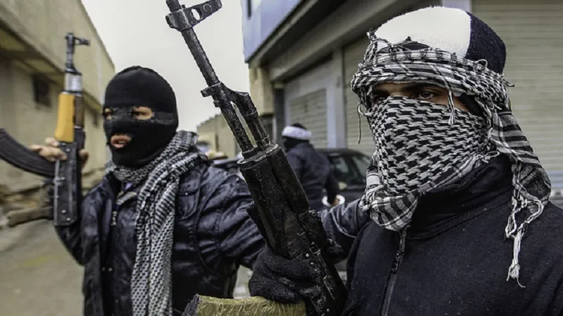 सीरिया में आईएस आतंकवादियों के हमले में सात की मौत 