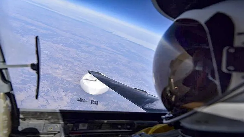 ताइवान जलडमरूमध्य में चीनी सैन्य निगरानी गुब्बारा देखा गया, ताइवानी रक्षा मंत्रालय ने दी जानकारी 