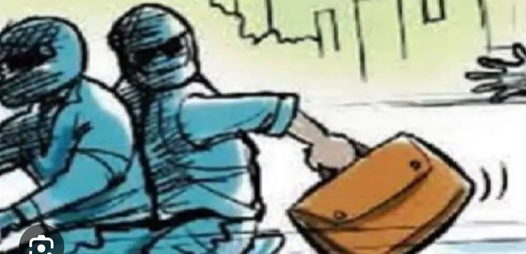 Kanpur Crime: स्कूटी सवार बुआ-भतीजे के साथ लाखों की लूट, बदमाशों ने विरोध पर तमंचे की बट मारी