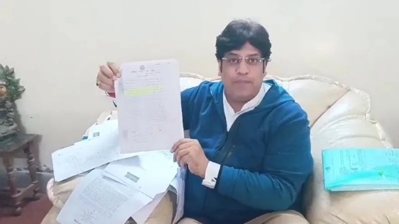 Kanpur Farmer Suicide Case: किसान के परिजनों ने प्रियरंजन के आरोप नकारे, बोले- आरोपी पुलिस की मदद से जुटा रहा दस्तावेज 