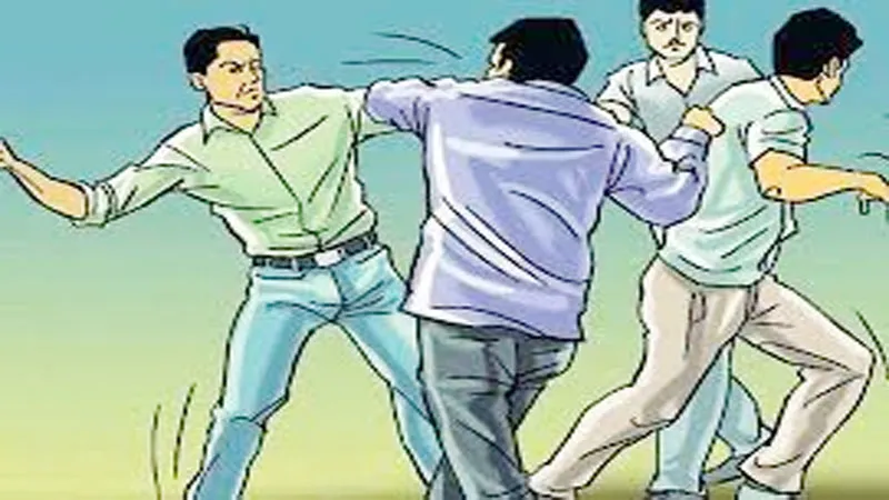 लखनऊ: बाइक रोककर सड़क किनारे खड़े युवक पर सरिया से हुआ ताबड़तोड़ वार, मौत, कोहराम