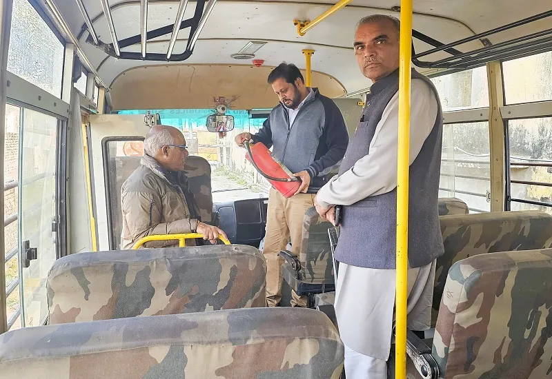 शराब पीकर वाहन चलाते मिले चालक, 17 ऑटो पर क्षमता से अधिक सवारियां भी मिलीं...सड़क सुरक्षा पखवाड़ा का चौकाने वाला सच 