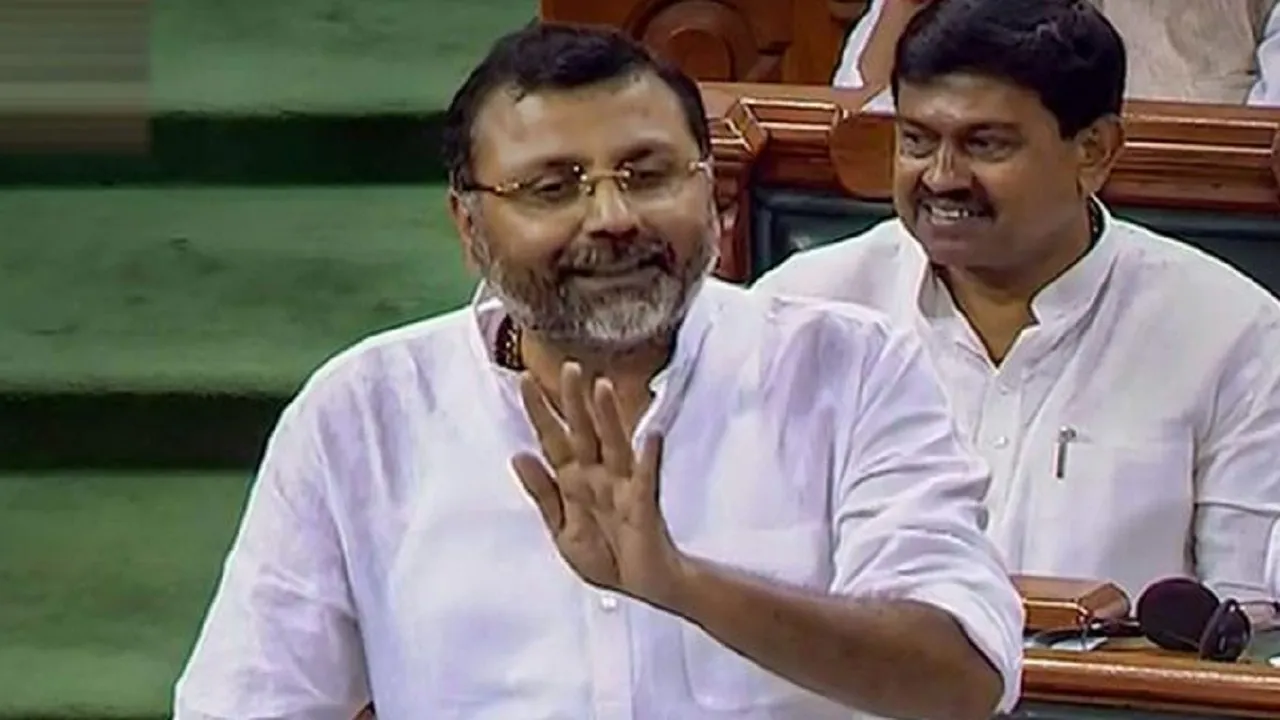 निशिकांत दुबे ने लोकसभा में एनआरसी लागू करने की मांग उठाई, किया जनसंख्या का संतुलन बिगड़ने का दावा