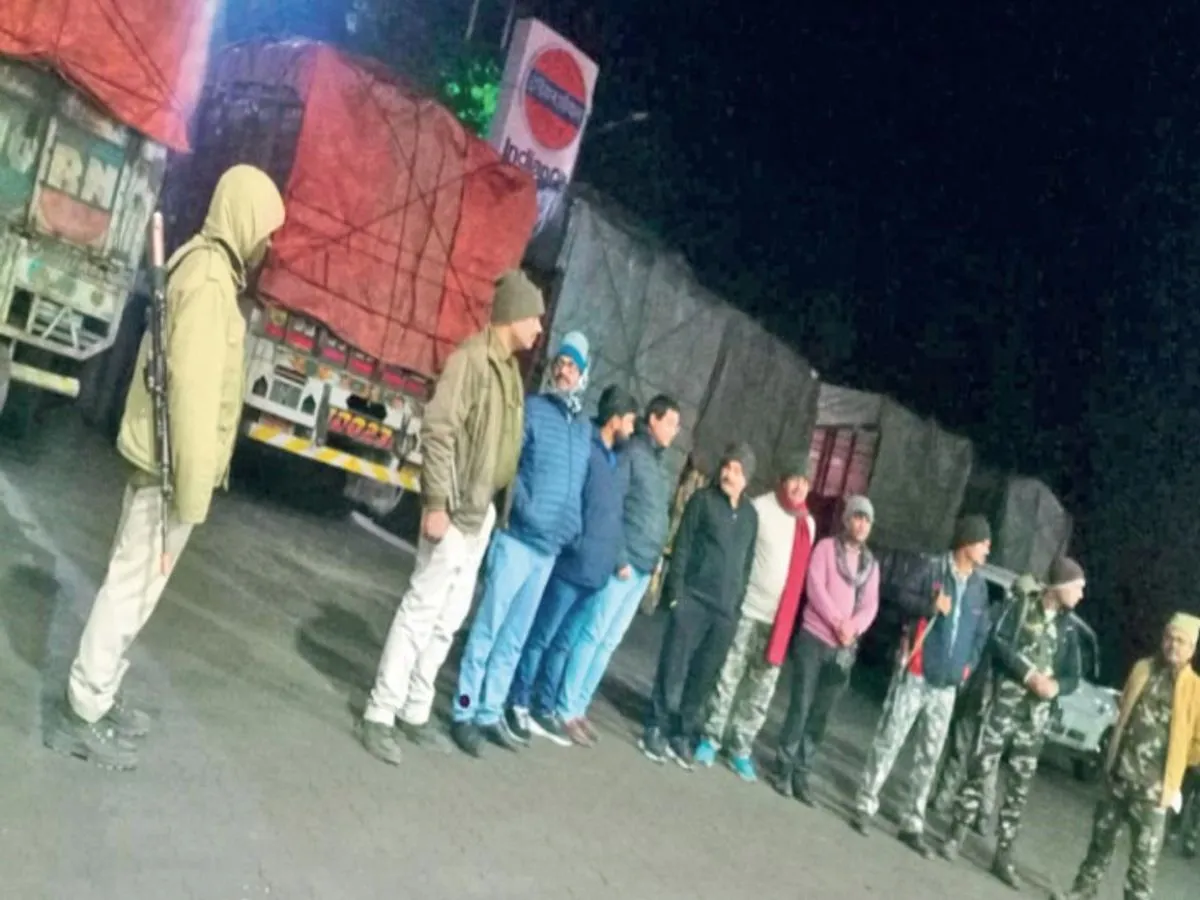 झारखंड: कोयले से लदे 54 ट्रक जब्त, 1,350 टन ले जा रहे थे माल