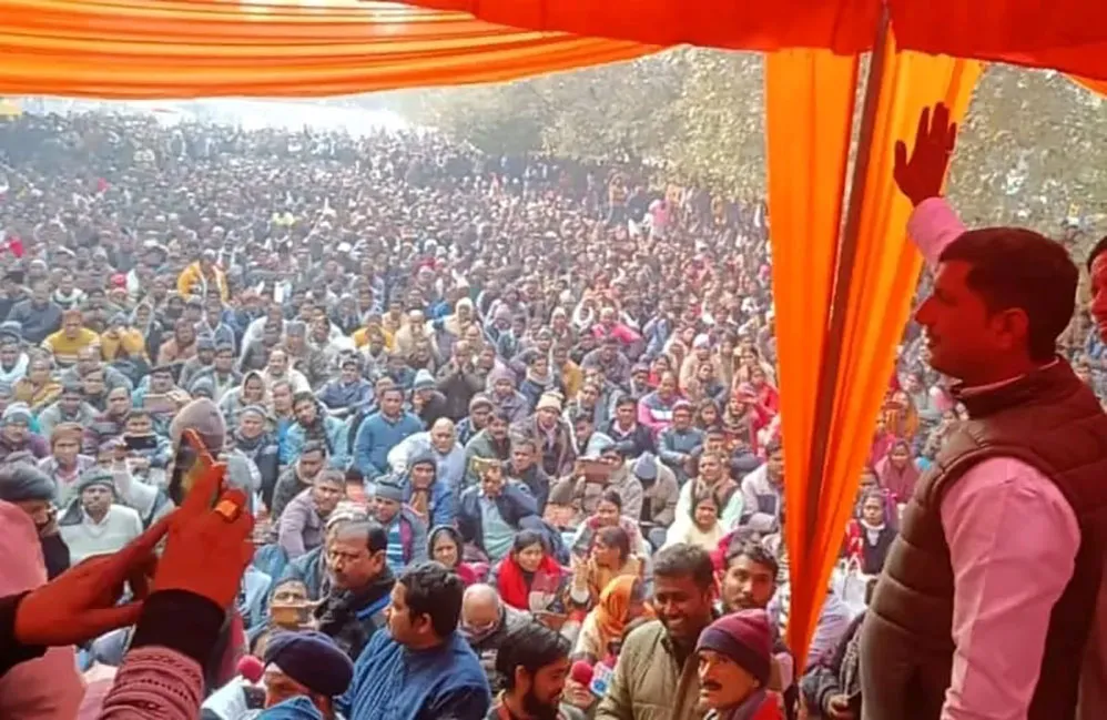 यूपी में शिक्षा मित्रों की बेहतर होगी स्थिति, बढ़ेगा मानदेय, जानिए अब कितना देने की है तैयारी, क्या कहते हैं अधिकारी