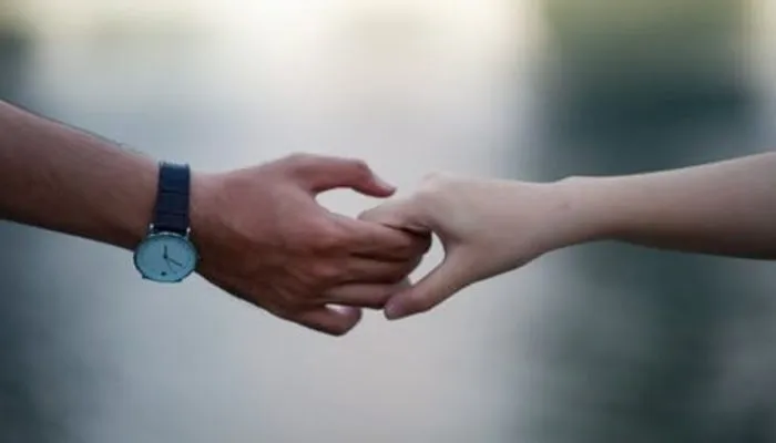 Kanpur News: प्रेमी संग विवाहिता फरार, परिजनों ने दुष्कर्म का आरोप लगाकर किया हंगामा, महिला बोली…