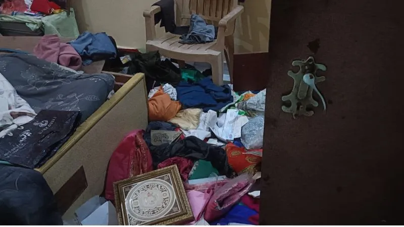 Kanpur Theft: सूने घर का ताला तोड़ लाखों की चोरी… पीड़ित परिवार समेत गए थे अस्पताल, जांच में जुटी पुलिस