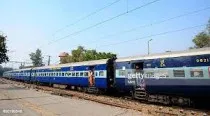 लखनऊ मंडल से गुजरने वाली 55 ट्रेनें कैसिंल,यात्रियों के सामने बढ़ी  परेशानी