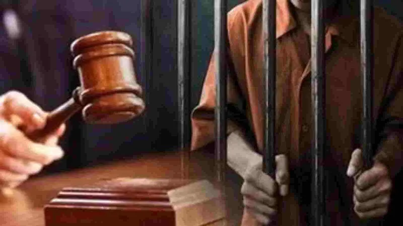 रामपुर: किशोरी का अपहरण कर दुष्कर्म करने में आरोपी को दस साल की कैद