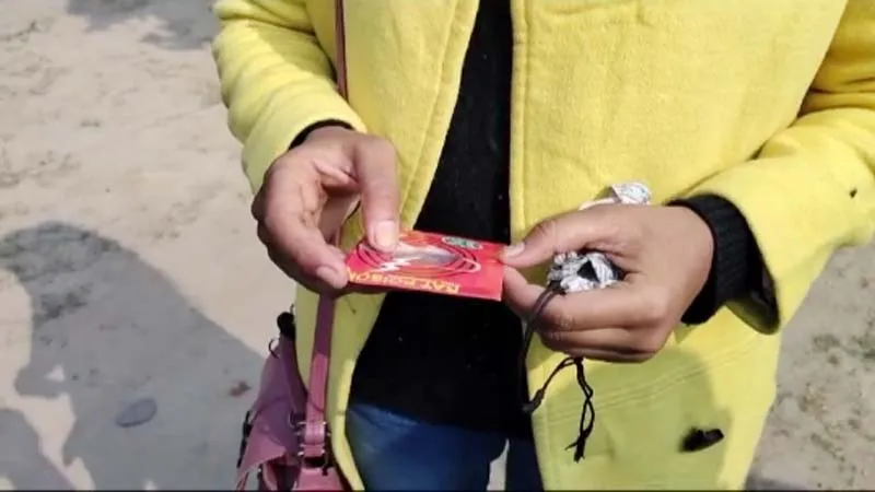 रायबरेली: जहरीला पदार्थ लेकर एसपी कार्यालय पहुंची युवती, पुलिस विभाग पर लगाया गंभीर आरोप!, हड़कंप