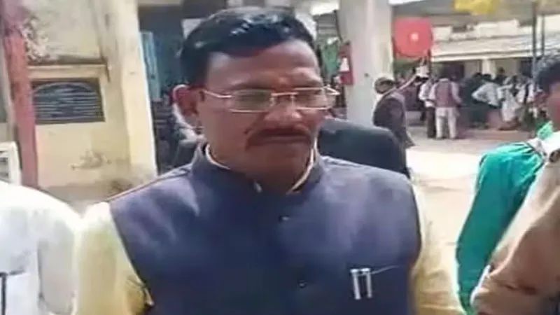 सोनभद्र: नाबालिग से रेप के मामले में बीजेपी विधायक रामदुलार गोंड दोषी करार, जानें कब होगा सजा का एलान